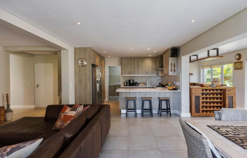 3 Bedroom Property for Sale in Heldervue Western Cape